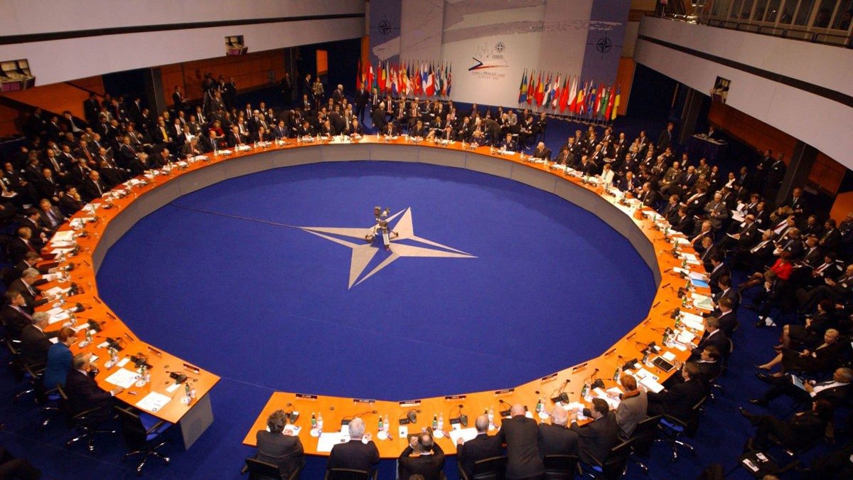 ترامب يحث دول حلف الأطلسي على الوفاء بالتزاماتها