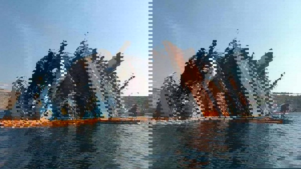 الداخلية العراقية: ضحايا غرق "عبارة الموصل" وصل إلى 100 قتيل