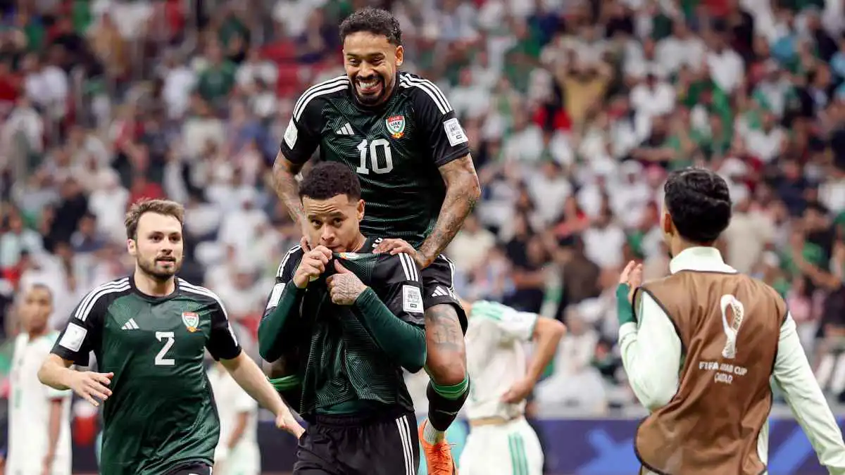 موعد مباراة الإمارات والسعودية في كأس العرب والقنوات الناقلة