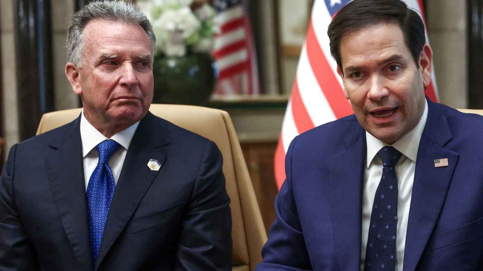 مساعدو ترامب في باريس لبحث هدنة أوكرانيا والنووي الإيراني