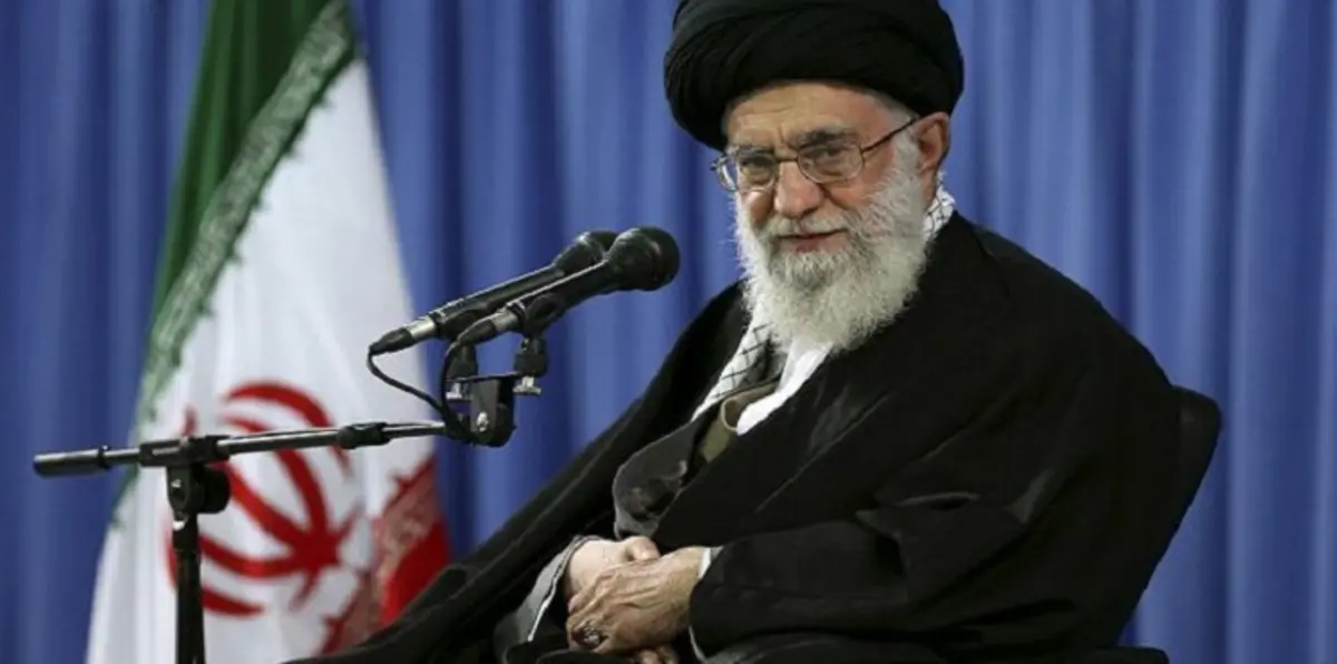 ‫خامنئي يهدد "بإشعال النار" في الاتفاق النووي إذا خالفه الغرب‬‎