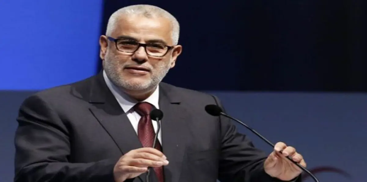 المغاربة يسخرون من "بنكيران" بسبب هلال العيد