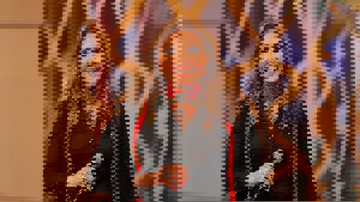 نادية مصطفى توجه رسالة إلى المشككين في منشورها عن آمال ماهر