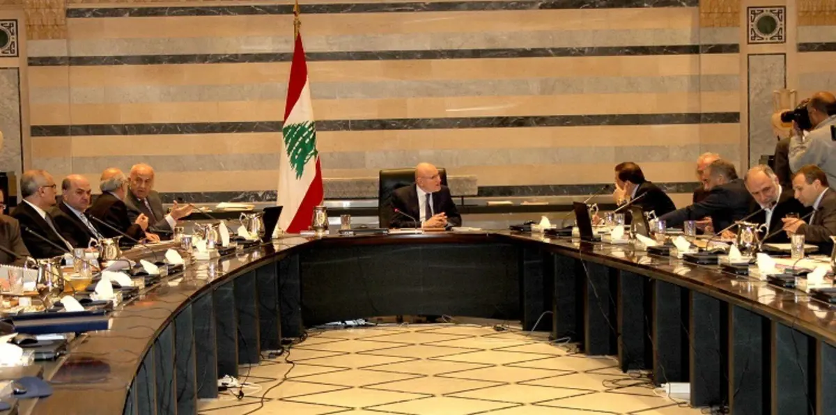 الحكومة اللبنانية تجري تغييرات في المجلس العسكري