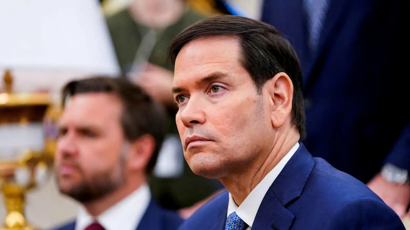 توجيهات جديدة.. واشنطن تأمر دبلوماسييها حول العالم بالصمت