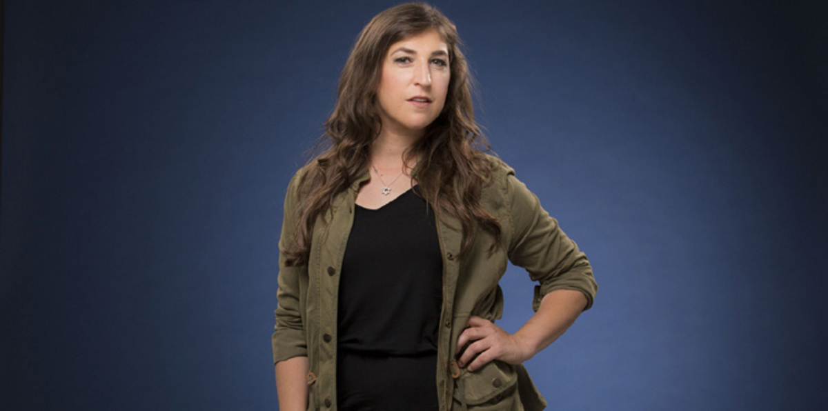 ممثلة أمريكية مشهورة تضم صوتها لـ"أولبرايت": سأسجل نفسي مسلمة