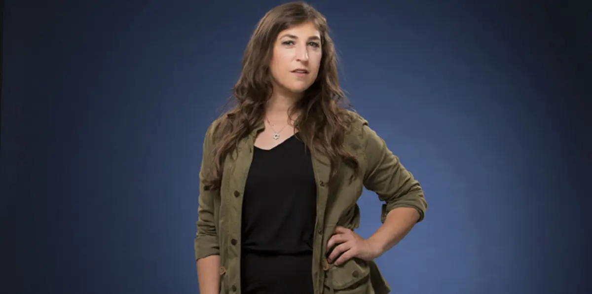 ممثلة أمريكية مشهورة تضم صوتها لـ"أولبرايت": سأسجل نفسي مسلمة