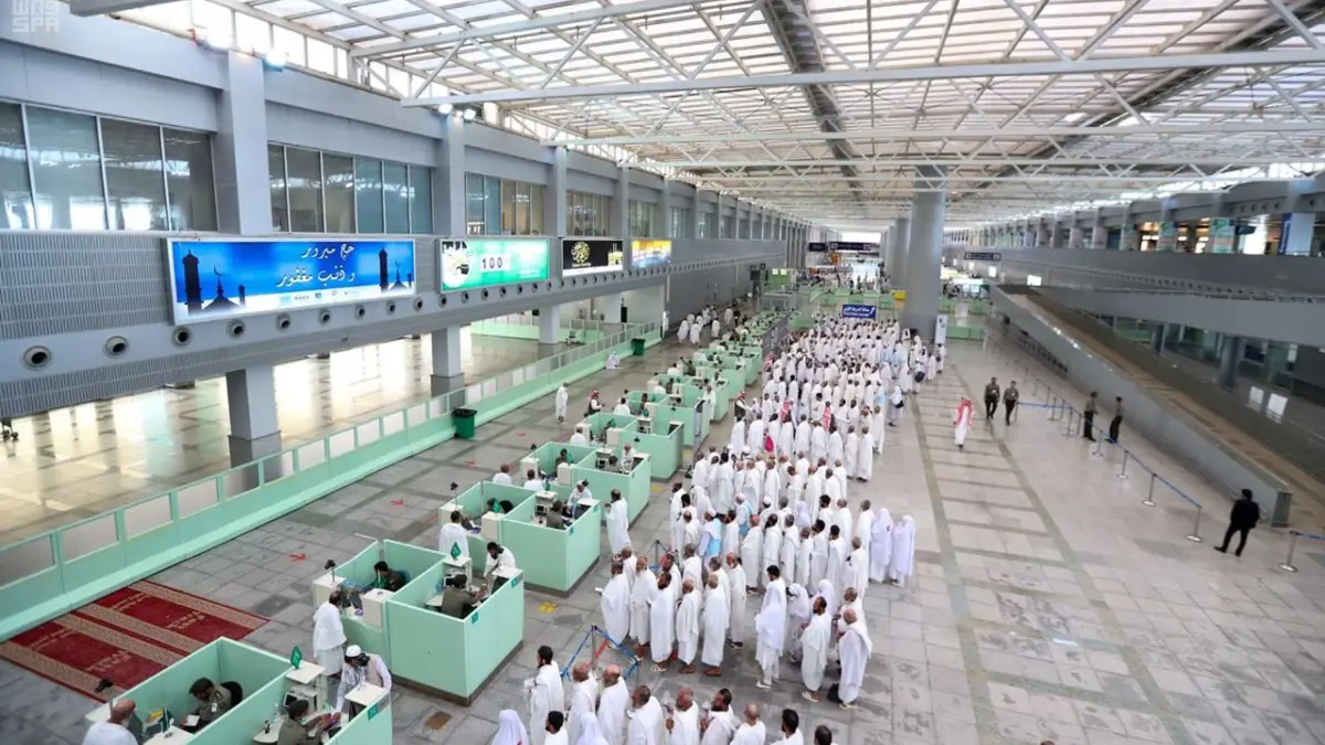 لأول مرة منذ 22 عامًا.. وصول رحلة حج عبر شركة طيران أمريكية إلى السعودية (صور)