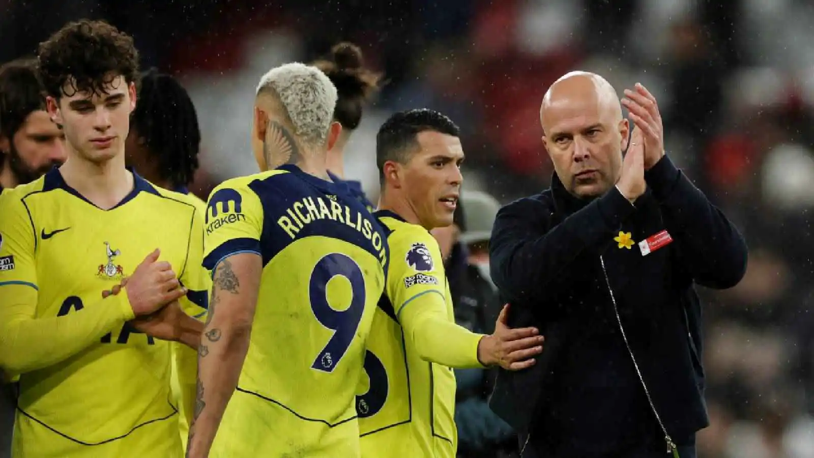 أول تعليق من أرني سلوت حول صافرات جماهير ليفربول