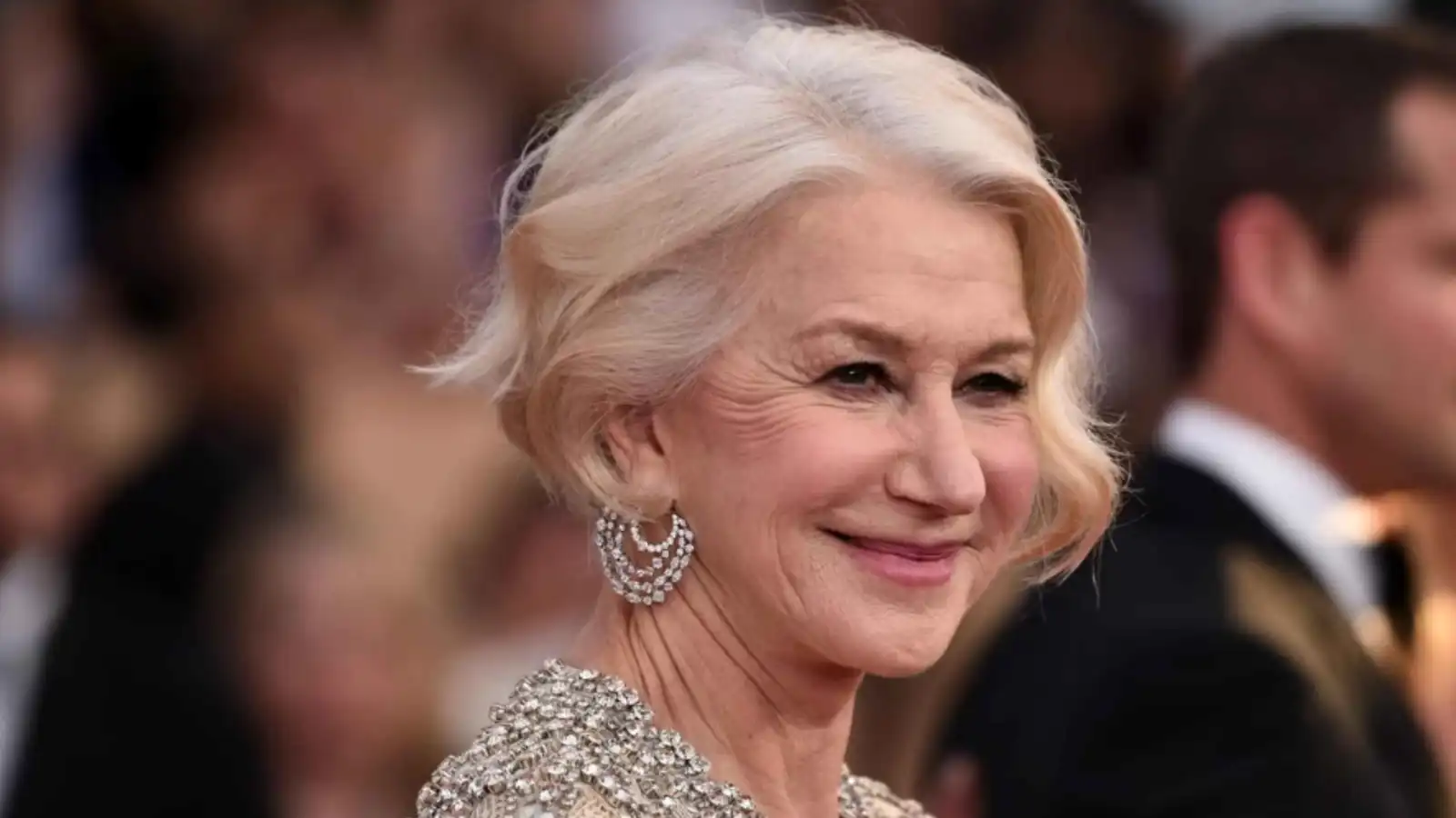 هيلين ميرين: جيمس بوند يجب أن يبقى رجلًا