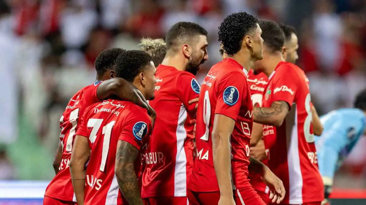 شباب الأهلي يتخطى الشارقة ويصعد إلى نهائي كأس مصرف أبو ظبي الإسلامي (فيديو)