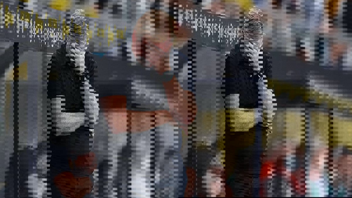 الصحف الرياضية: حرب في برشلونة.. ثلاثية مورينيو.. وكييزا يساوي 100 مليون يورو (صور)