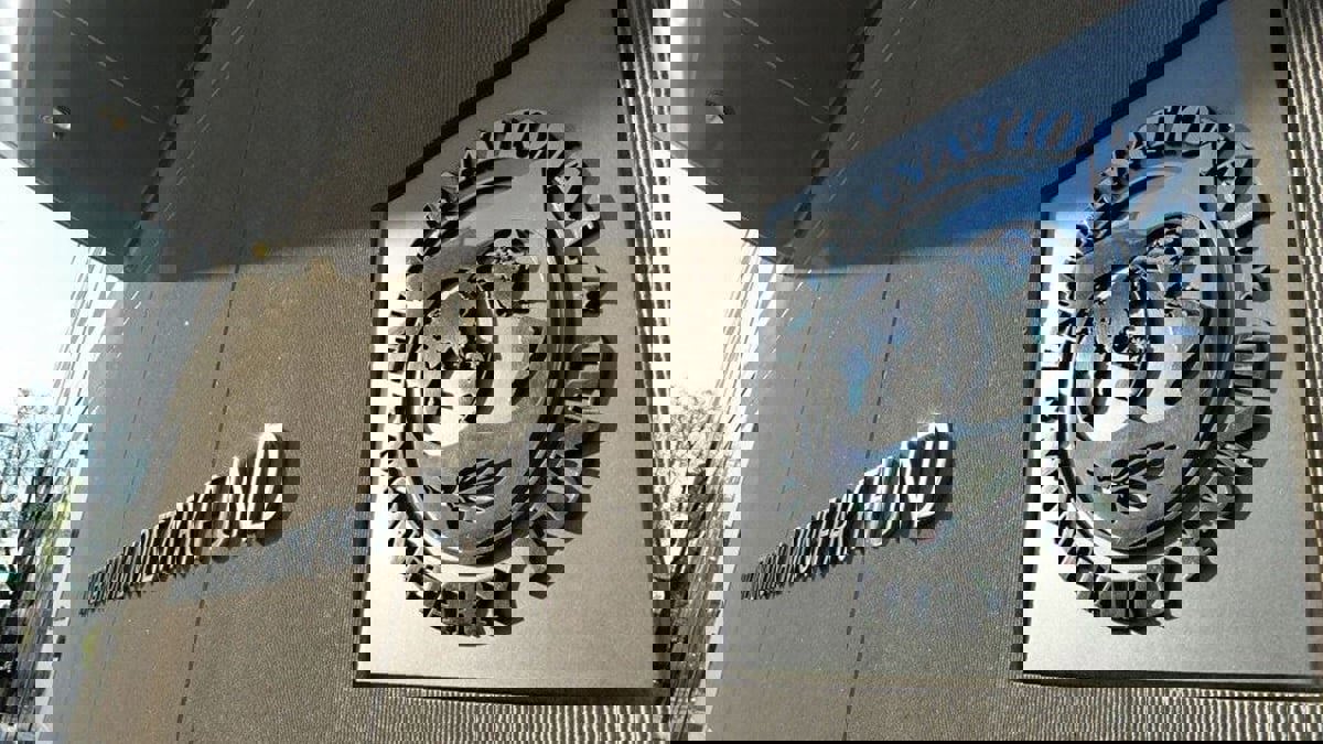 صندوق النقد يتوقع هبوطا حادا للعجز المالي وديون سلطنة عمان بعد جائحة كورونا