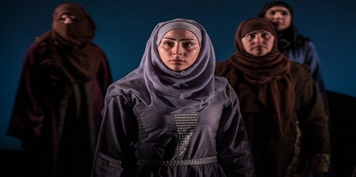 "ملكات سوريا".. عرض مسرحي يجسد معاناة اللاجئات