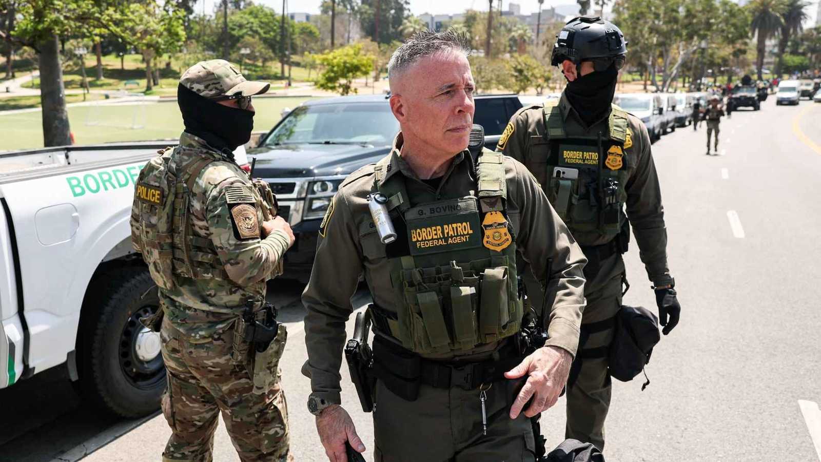 "عميل مجهول".. من هو قائد حملة ترامب ضد الهجرة جريجوري بوفينو؟