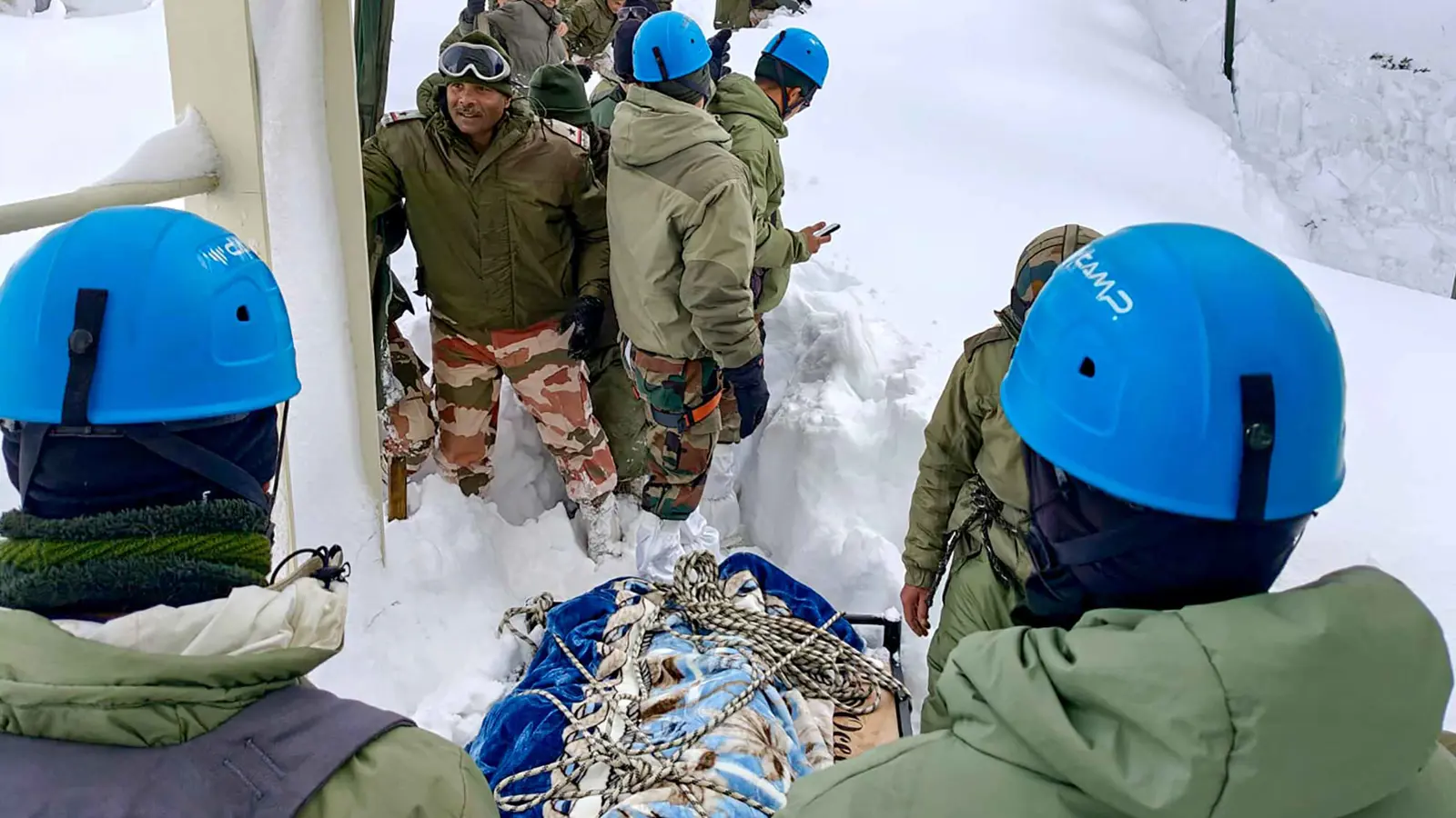 الهند.. مصرع 7 عمال إثر انهيار ثلجي