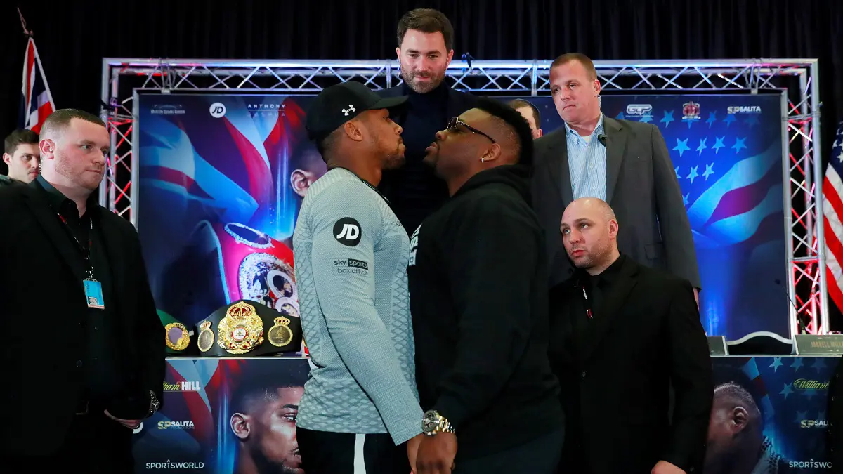 أنطوني جوشوا يهدد غاريل ميلر بتغيير ملامح وجهه في نزالهما بنيويورك