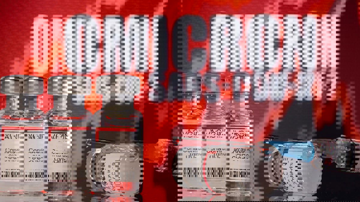 بريطانيا أول دولة توافق على لقاح خاص بـ"أوميكرون"