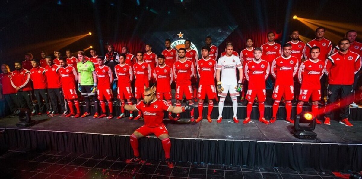 تفاصيل القبض على لاعب مكسيكي بتهمة تهريب المخدرات لأمريكا