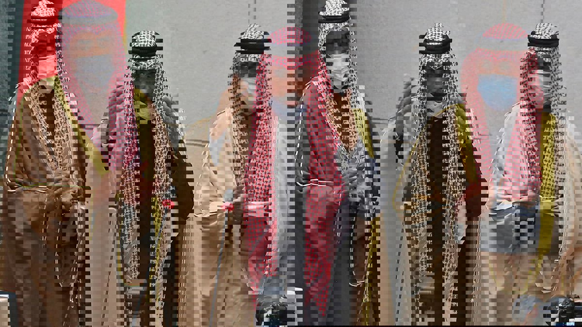 أمير الكويت يجري فحوصات طبية ناجحة
