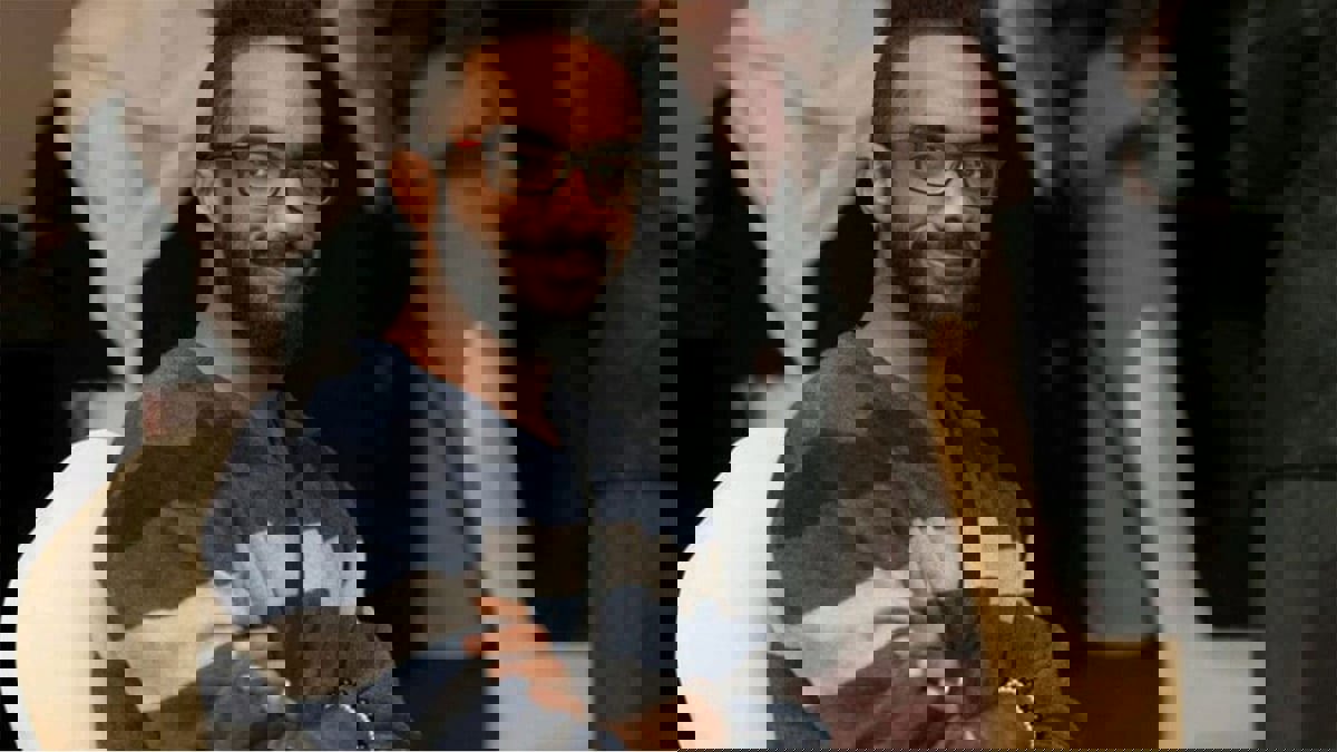 "أندريه العملاق" يفاجئ متابعيه برد غاضب على مواطنه المشهور "هتان"