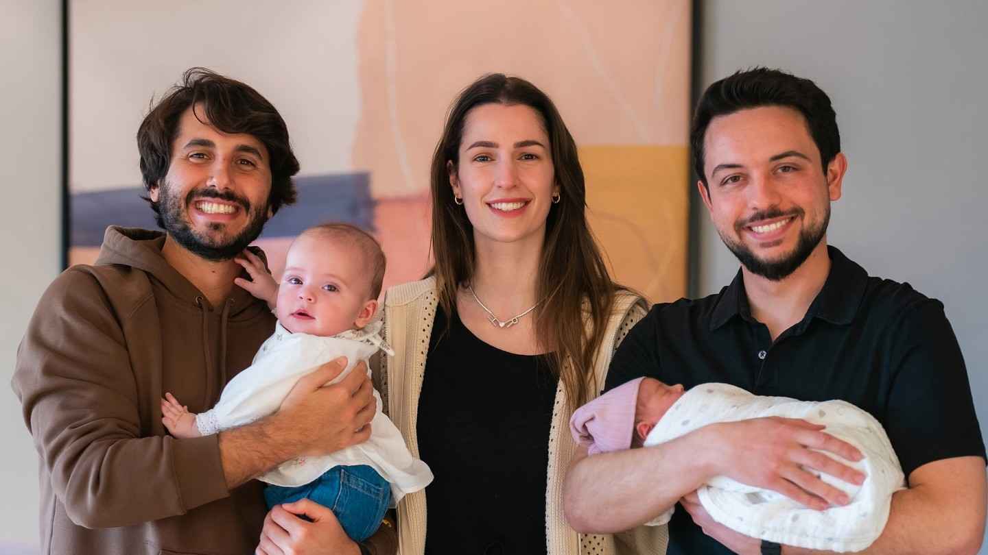 الملكة رانيا تشارك فيديو عائليا لاستقبال الحفيدة "أمينة"