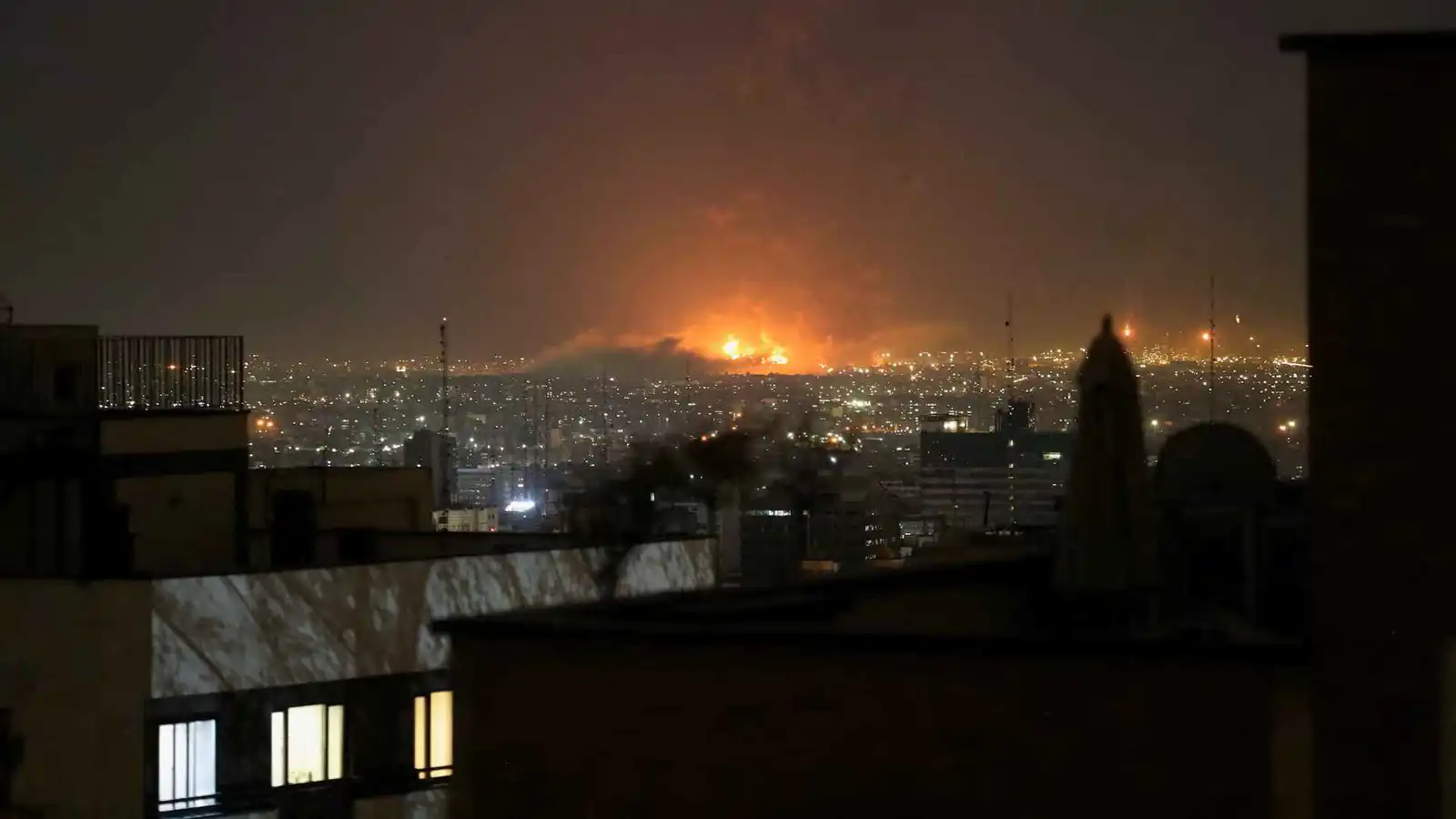 إيران.. 40 قتيلا شرقي طهران وإسقاط مسيّرة فوق أصفهان