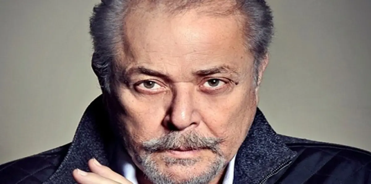 بعد شائعة وفاته.. "الساحر" محمود عبد العزيز من عالم "النحل" إلى مملكة الفن