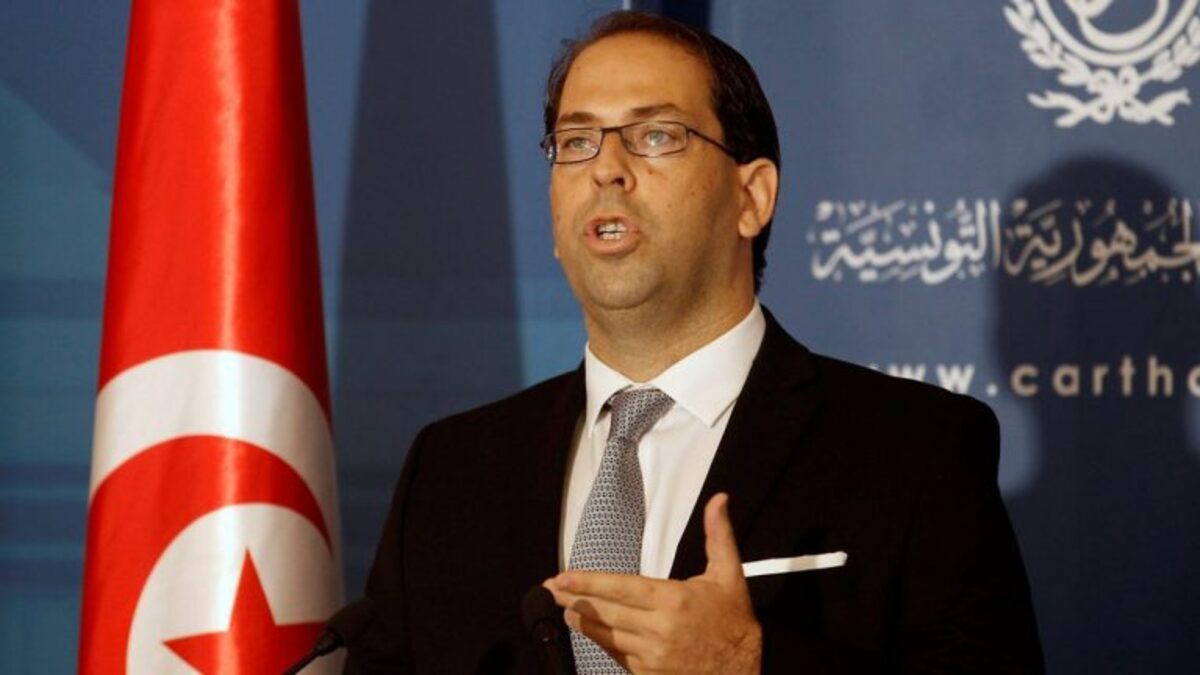 تنحني أمام العاصفة.. الحكومة التونسية تُحقق في أزمة المياه