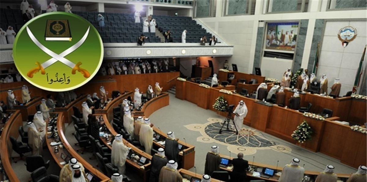صحيفة كويتية تحذر الإخوان: الكويت لن تكون ملاذكم الأخير
