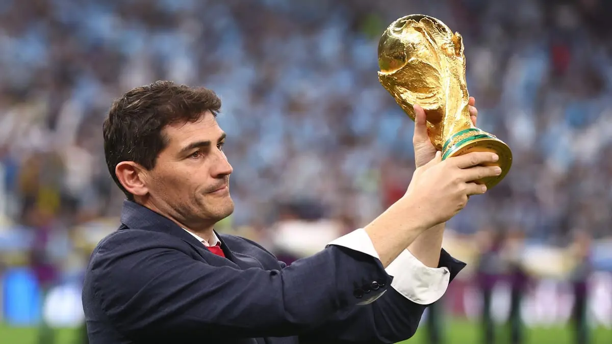 بعد تتويج ميسي.. إيكر كاسياس ينتقد جوائز الفيفا "ذا بيست" (صورة) 