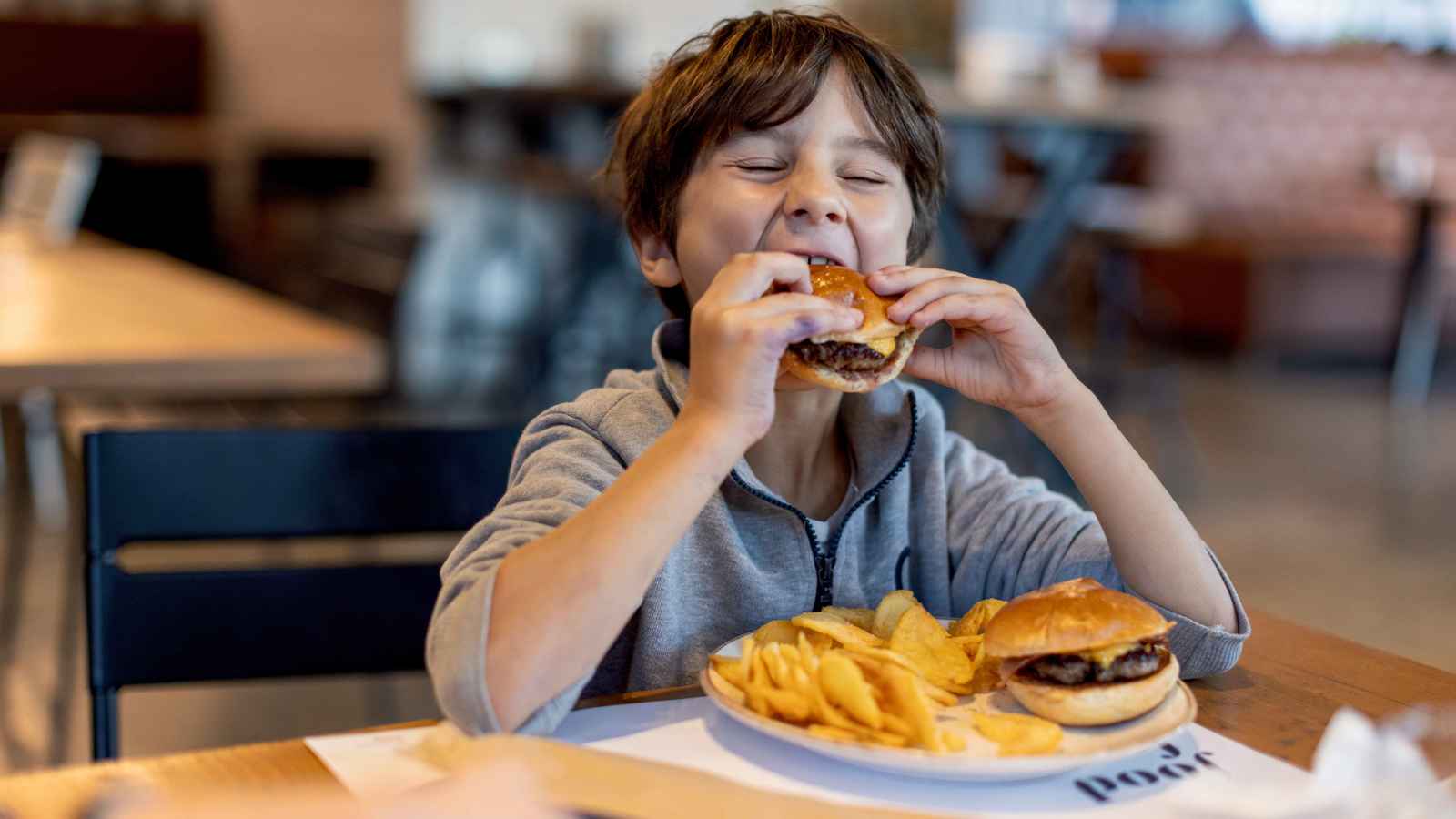 6 أشهر أمام مدارس المكسيك لحظر الوجبات السريعة