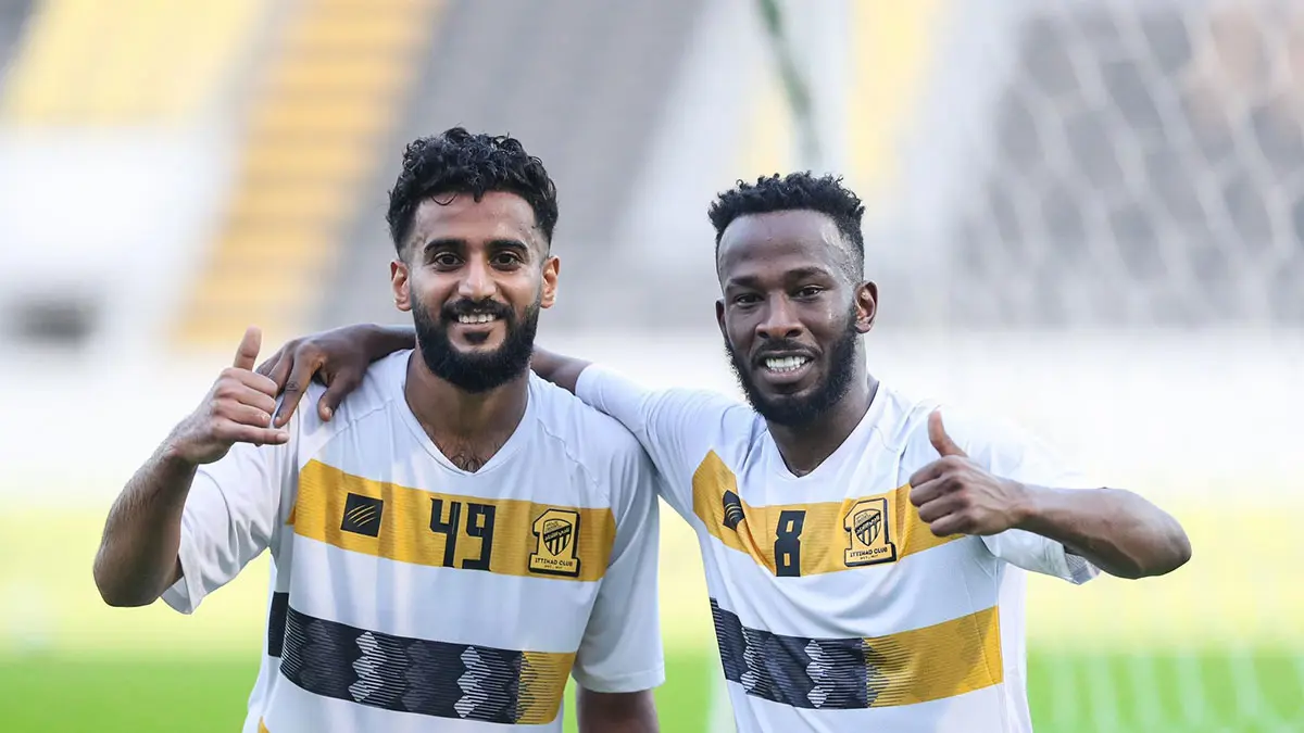 فهد المولد يشارك في تدريبات نادي الاتحاد السعودي تمهيدا لعودته للمباريات رسميا (فيديو)