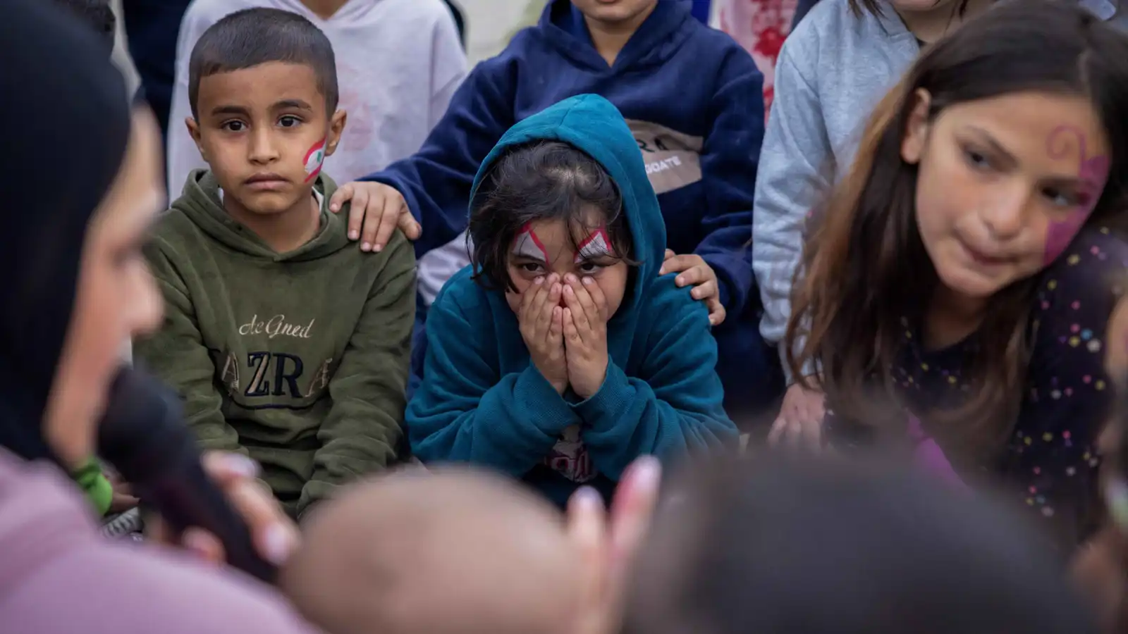 مليون نازح خلال شهر.. لبنان أمام تحد إنساني ينذر بكارثة