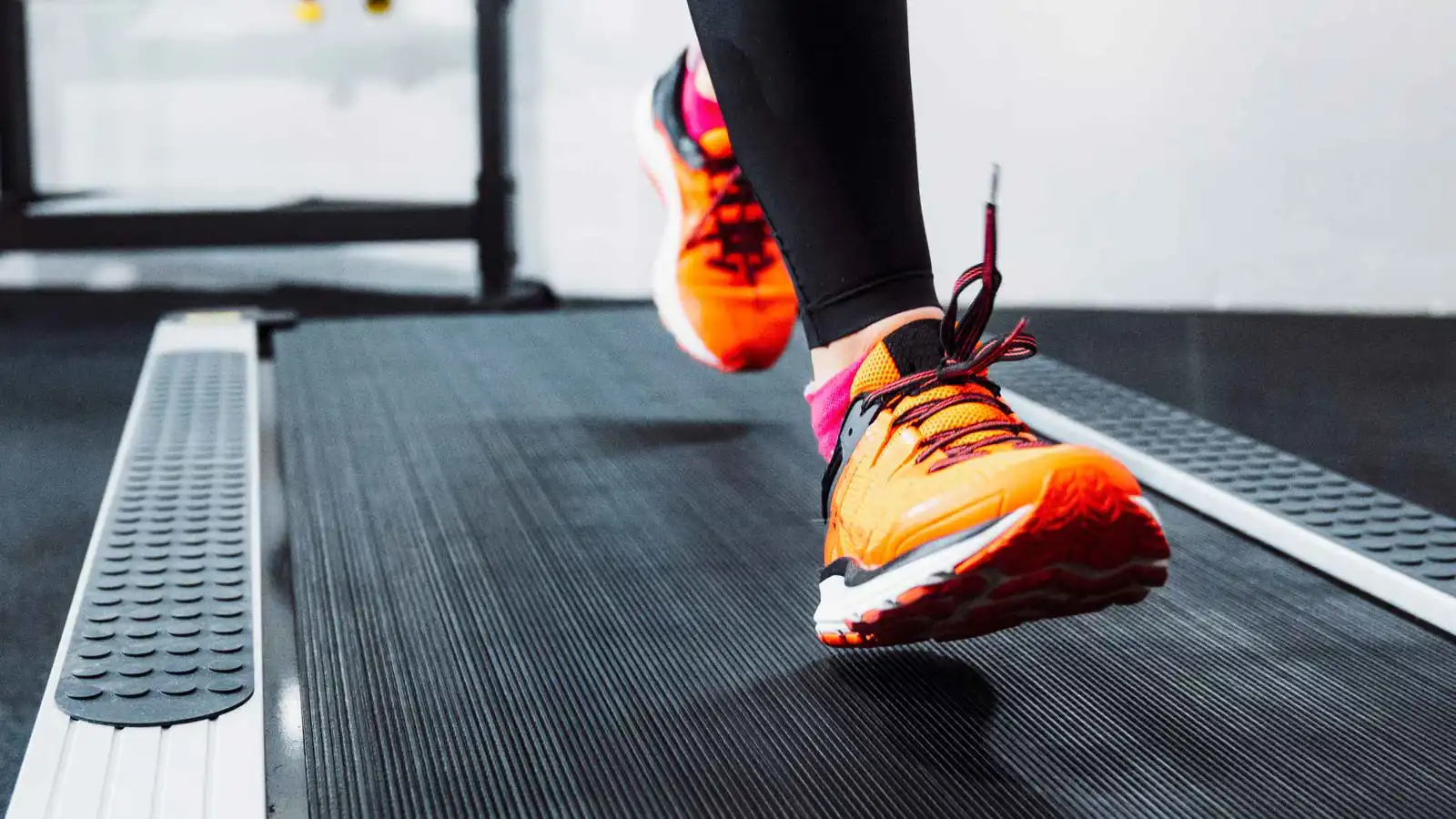 الرياضة على معدة فارغة لفقدان الدهون.. حقيقة أم خرافة؟