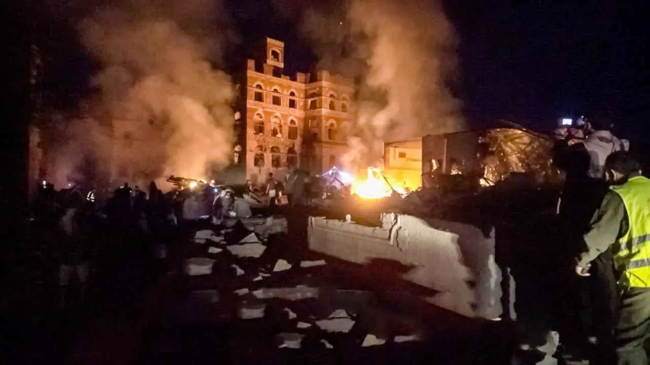 وثقوا جريمة الميليشيا في صنعاء.. الحوثيون يعتقلون عشرات المدنيين