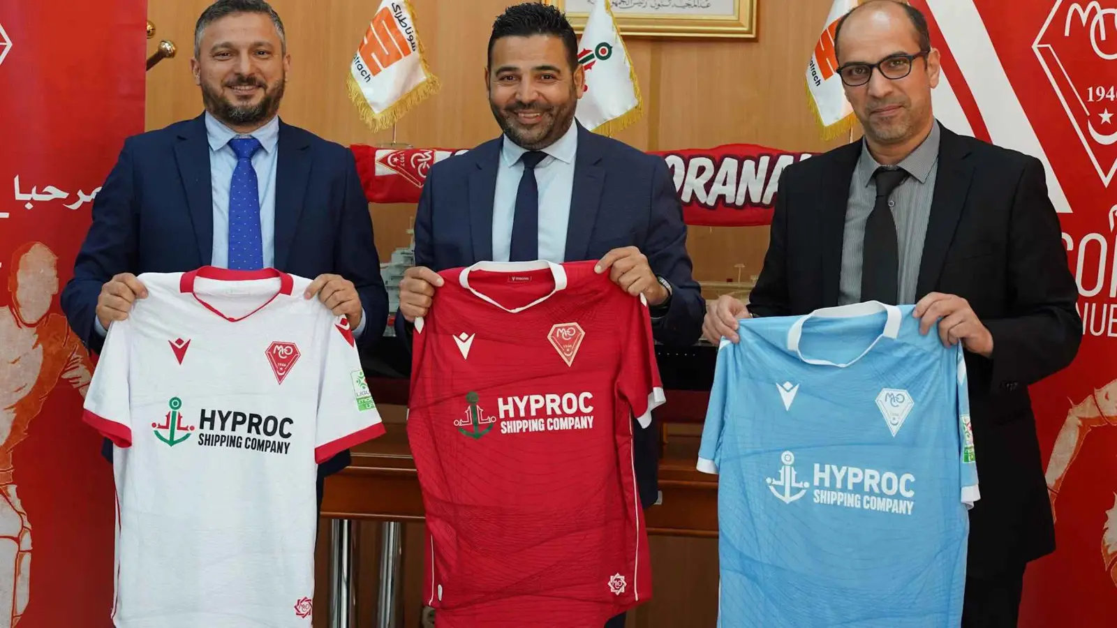 مولودية وهران الجزائري يعزل رئيس النادي ويعين مجلس إدارة جديدا