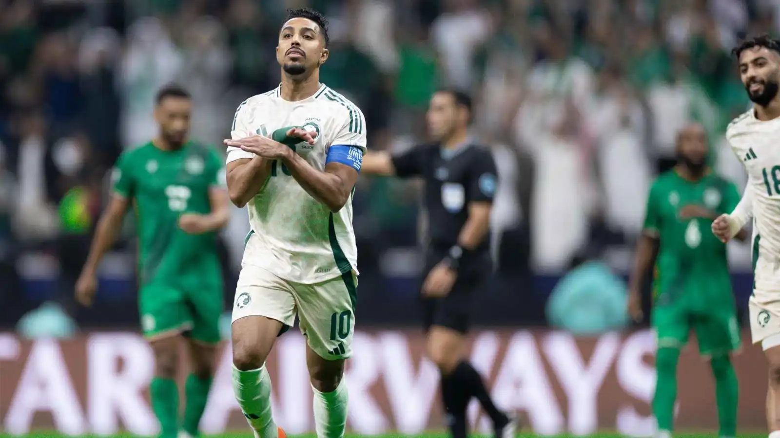 لا يوجد لاعب بقيمته.. فهد الهريفي يفاجئ سالم الدوسري (فيديو)