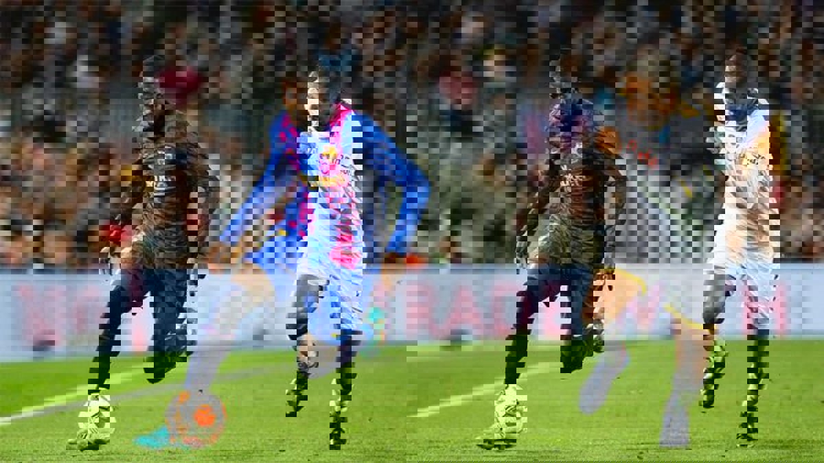 بيكيه يعلق على إطلاق جماهير برشلونة صافرات استهجان ضد عثمان ديمبلي