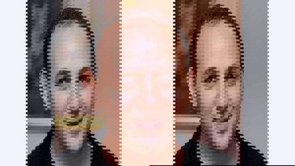 وفاة الروائي المصري بهاء عبدالمجيد بسبب كورونا