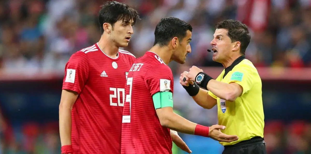 لماذا هدد نجم منتخب إيران بمغادرة معسكر بلاده في كأس العالم؟