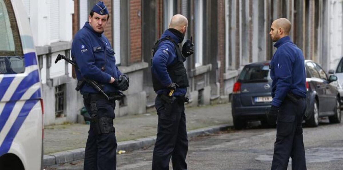 هجوم بالقنابل الحارقة على مكاتب الحزب الحاكم في اليونان