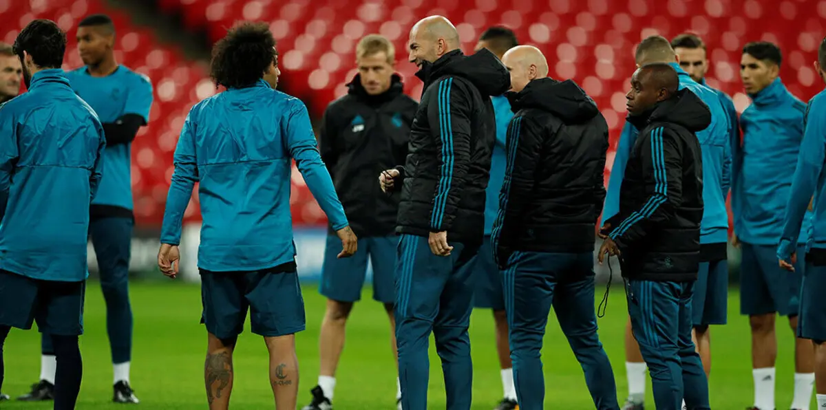 زيدان: الفوز على توتنهام في ويمبلي مفتاح عودة الثقة لريال مدريد