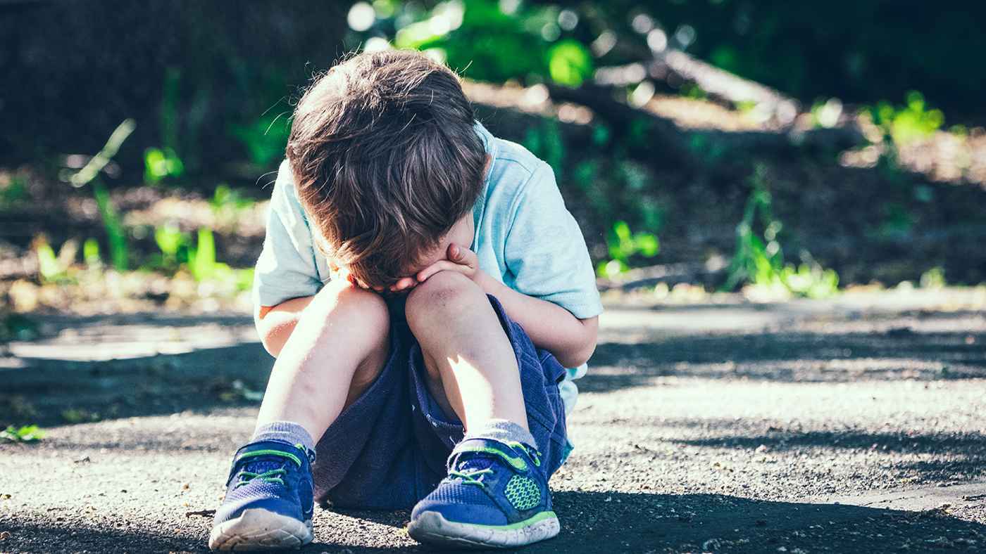 بسبب "التنمر".. طفل ينهي حياته بطريقة مروعة في مصر