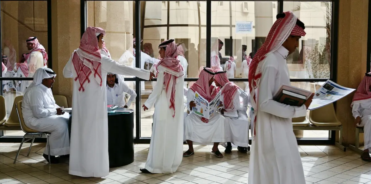 السعودية.. السماح للطلبة المبتعثين بتغيير دولة الدراسة