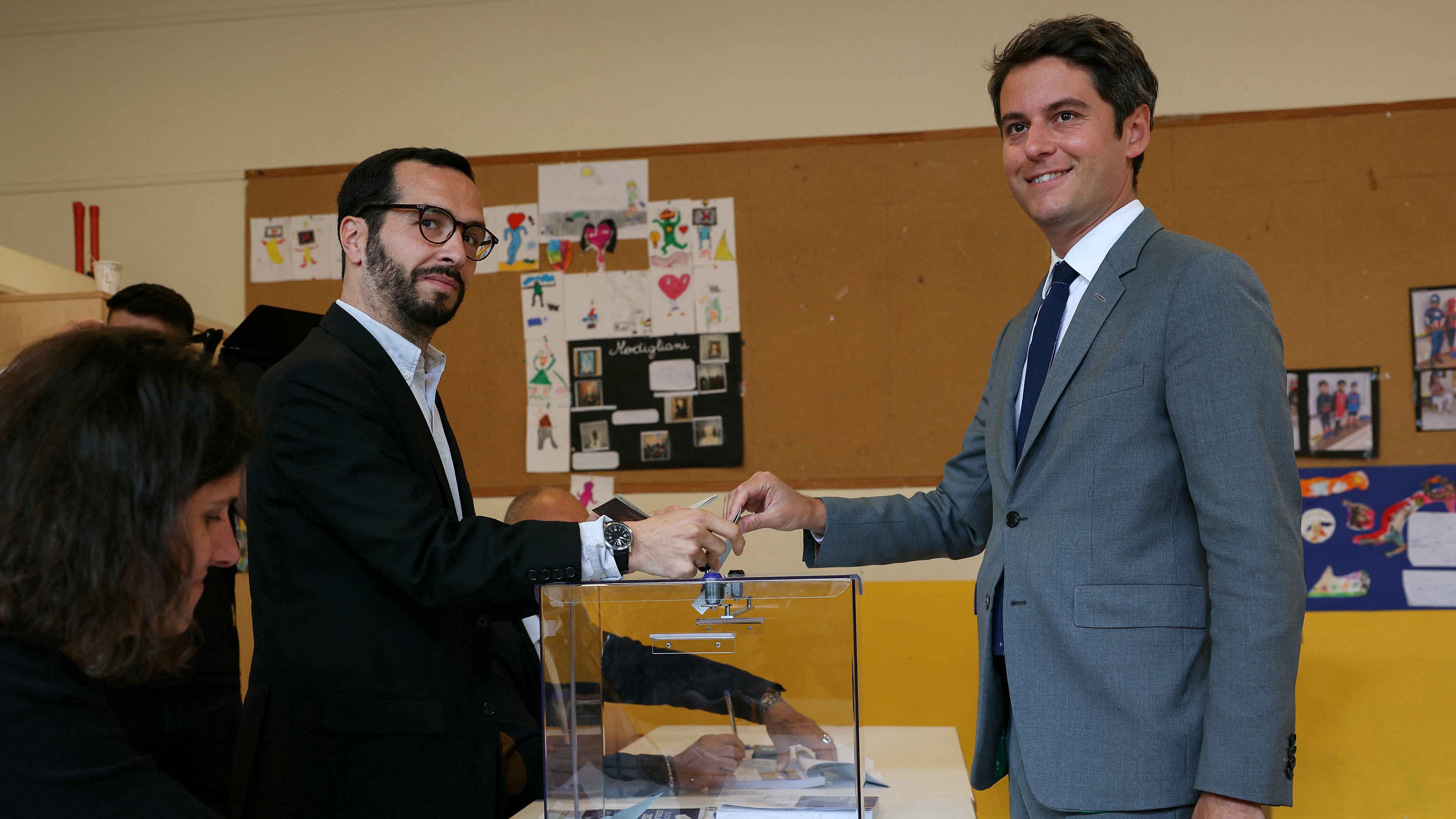 19 وزيرًا في السباق.. فريق ماكرون يلعب آخر أوراقه