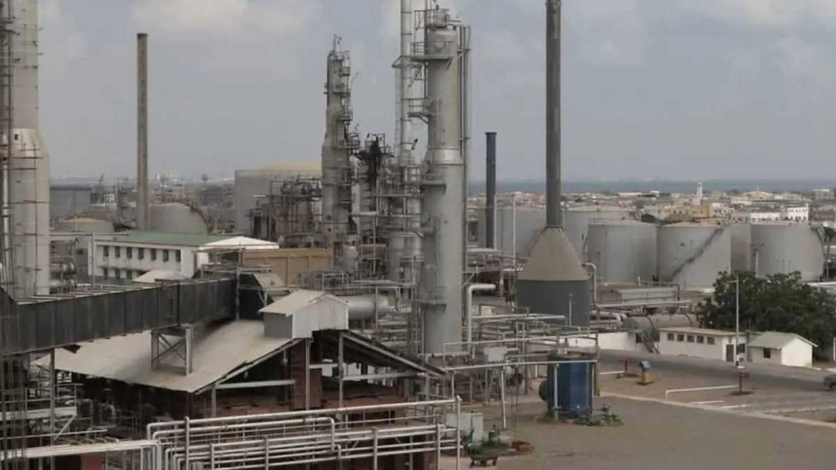 العثور على مخزن أسلحة بالقرب من مصفاة عدن (صور)