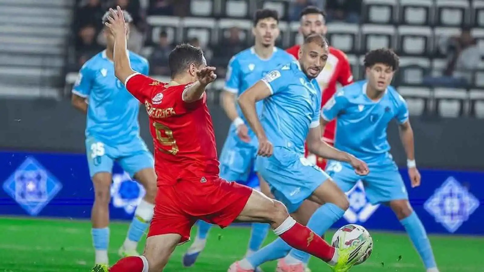 رد فعل غاضب من ثنائي الوداد المغربي بعد قرار بنهاشم (صورة)