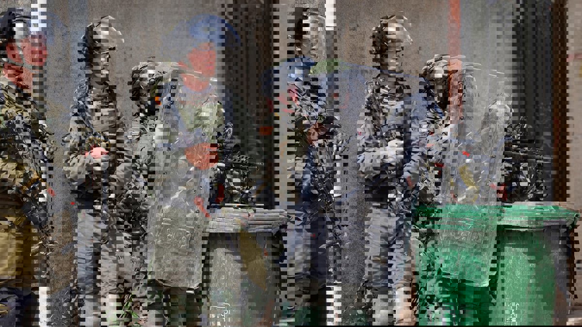 إسرائيل.. الصراع السياسي على "الزي العسكري" يهدد مستقبل آلاف الجنود