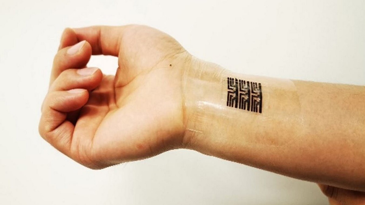 تطوير شريحة ذكية تحاكي الدماغ لمراقبة صحة الإنسان